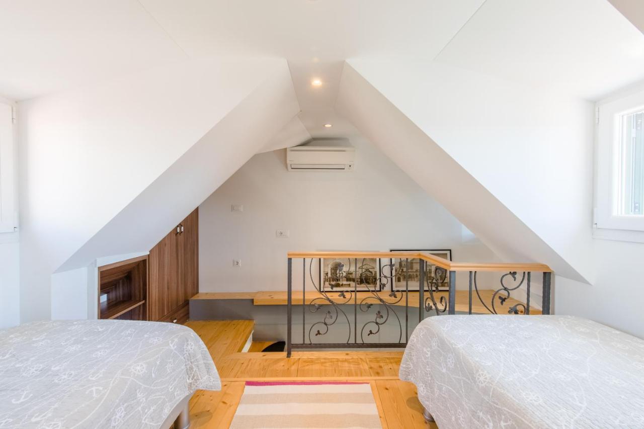 Jes Old Town Luxury Rooms Split Exterior photo