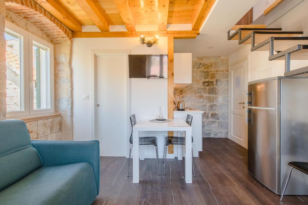 Jes Old Town Luxury Rooms Split Exterior photo